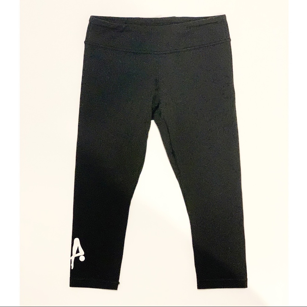 Ivivva Girls Black Cropped Leggings